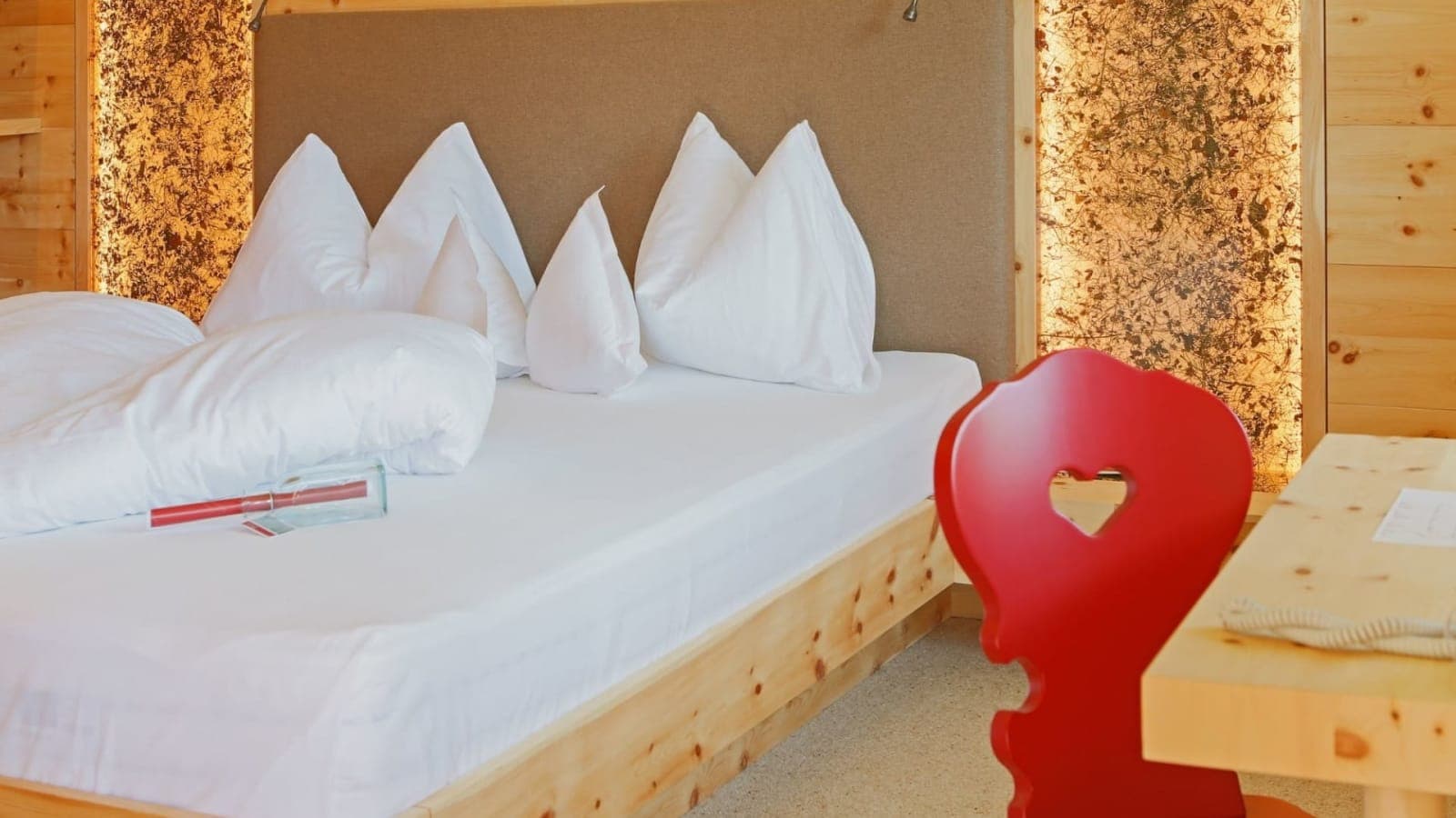 Suite "ROARER" mit Seeblick - Bild 3